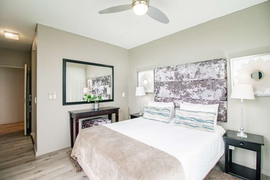 2 Bedroom Property for Sale in Bloubergstrand Western Cape